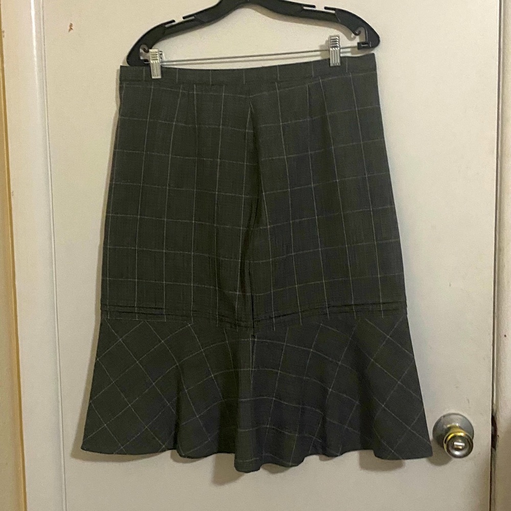 Women’s Fit and Flair Plaid Skirt